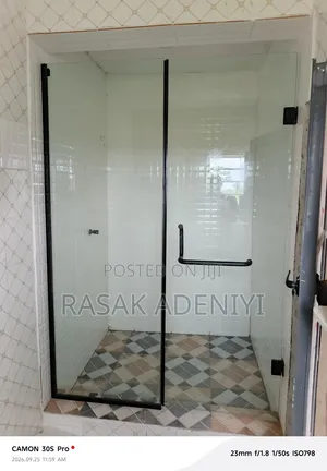 Master Square Shower Cubicle - Brand New