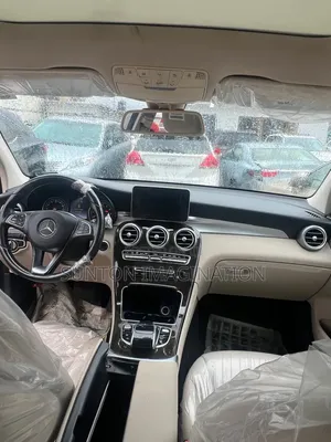 2016 Mercedes-Benz GLC300 Gray