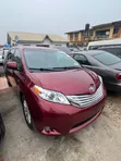 2017 Toyota Sienna XLE 7 Passenger Ja - 1