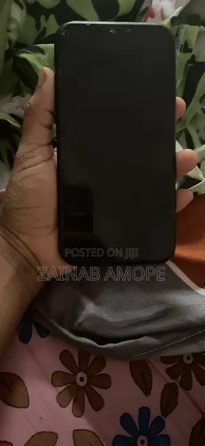 Apple iPhone XR 64GB Baki