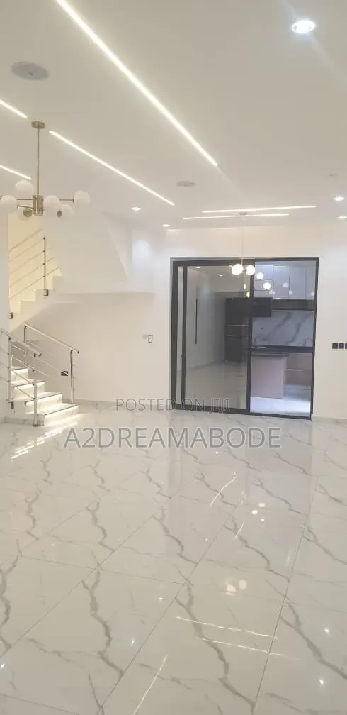 5-Bedroom Duplex for Rent in Magodo Phase 2 - 1