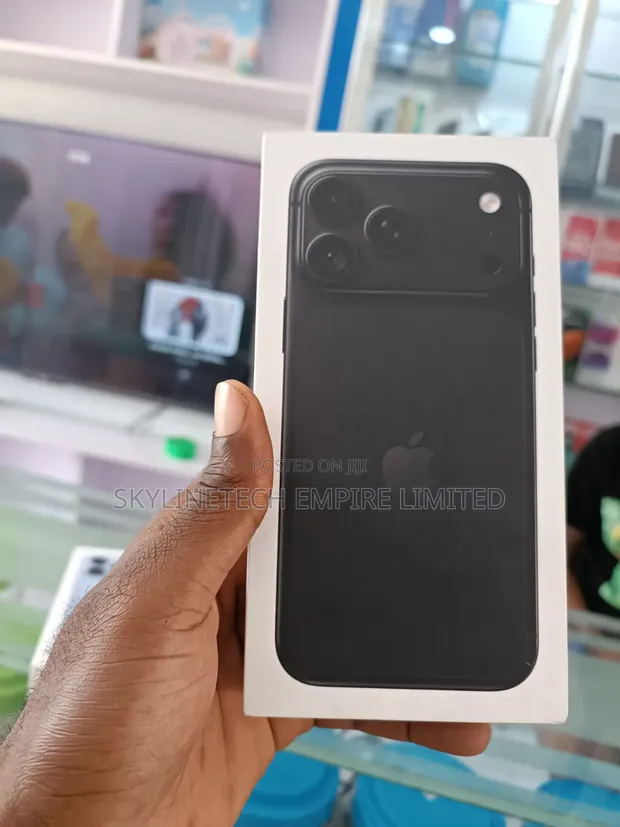 New Apple iPhone 18 Pro Max 256GB Black - 1