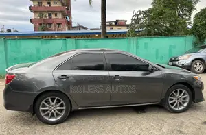 2013 Toyota Camry SE Sedan - Toks Standard
