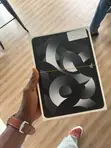 Apple iPad Air (2022) 256GB Silver - 1