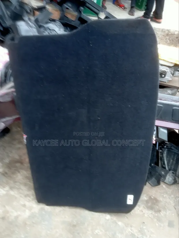 Honda CR-V 2007-2011 Boot Board/Divider - 1
