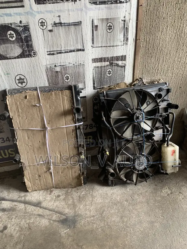 Radiator Toyota Sienna da Fan Cooling Assembly - 1