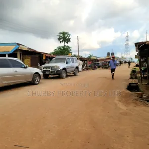 Filin Shago Biyu Don Siyarwa, Ohiya Mechanic Village, Umuahia