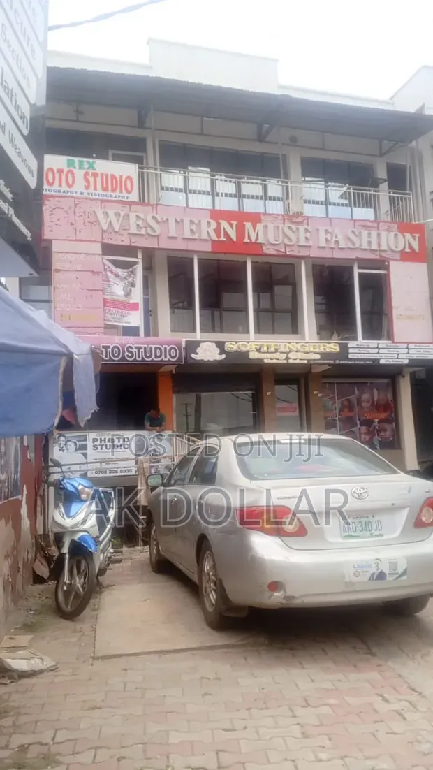 Furnished 20-Bedroom Penthouse for Sale, Challenge, Ibadan - 1