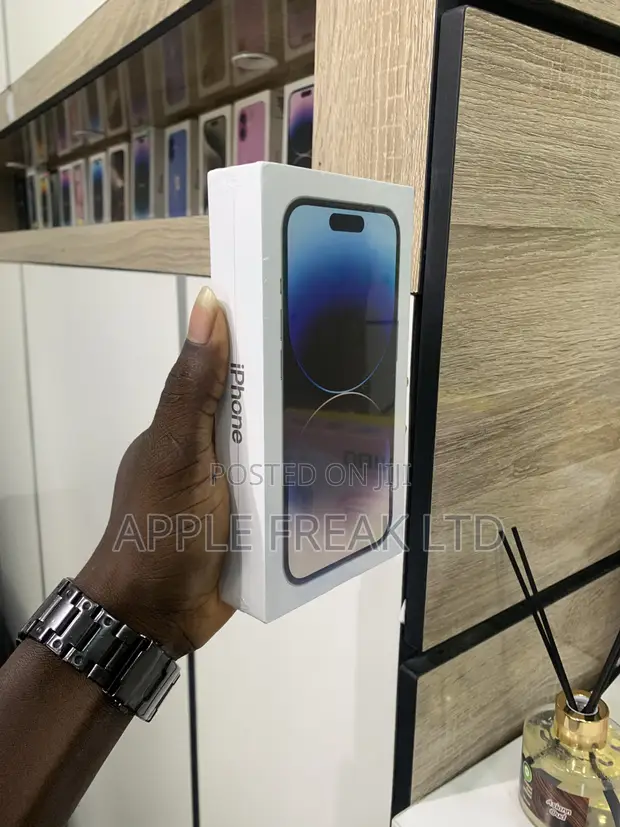 New Apple iPhone 14 Pro 256GB Blue - 1