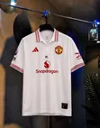 Manchester United Jersey - Ingantacciyar Kyauta - 4