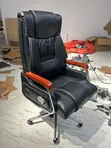 Executive CEO Massage Chair tare da Footrest - 1