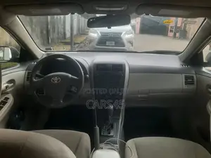 Toyota Corolla 2009 White