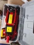 2 Ton Hydraulic Floor Jack - 3