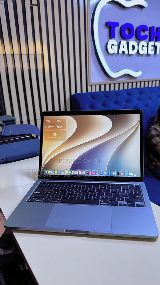 Apple MacBook Pro 2020 M1 8GB RAM 512GB SSD - 1