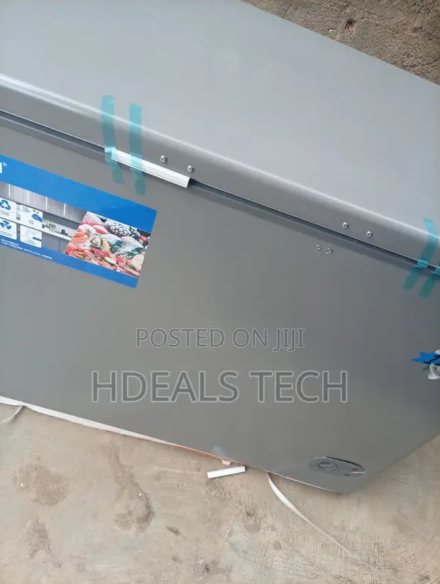Brand New Skyrun Chest Freezer BD-300HNW with Storage Basket - 1