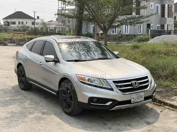 Honda Crosstour 2013 Silver - 1