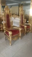 King and Queen Royal Sofa tare da Centre Table & Stools - 2