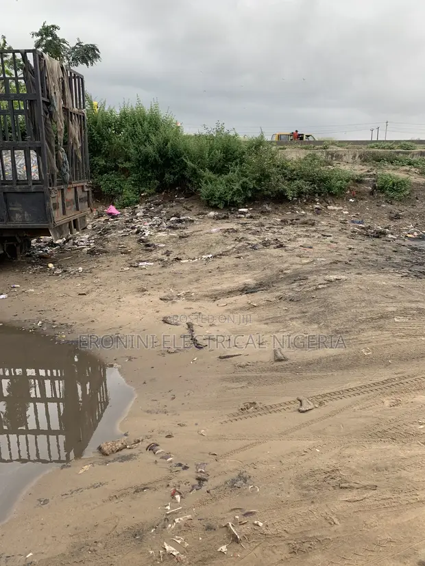 Filin Zama na Siyarwa a Agric, Alaba - 1
