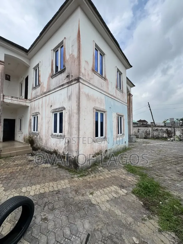 4-Bedroom Duplex Don Sayarwa a Alabula Estate, Lekki Expressway - 1
