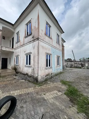 4-Bedroom Duplex Don Sayarwa a Alabula Estate, Lekki Expressway