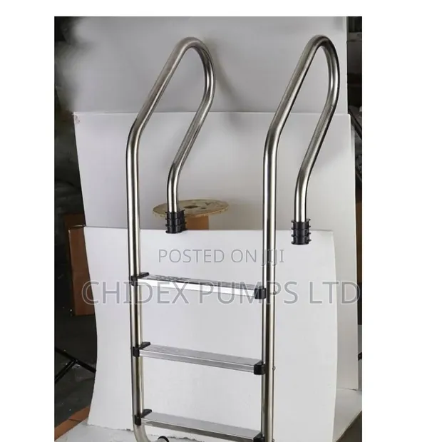 3-Step Swimming Pool Ladder - Master Brand - 1