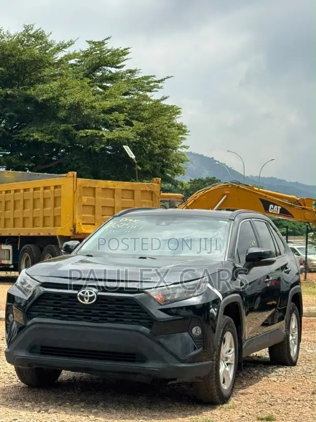 2019 Toyota RAV4 LE - Foreign Used - 1