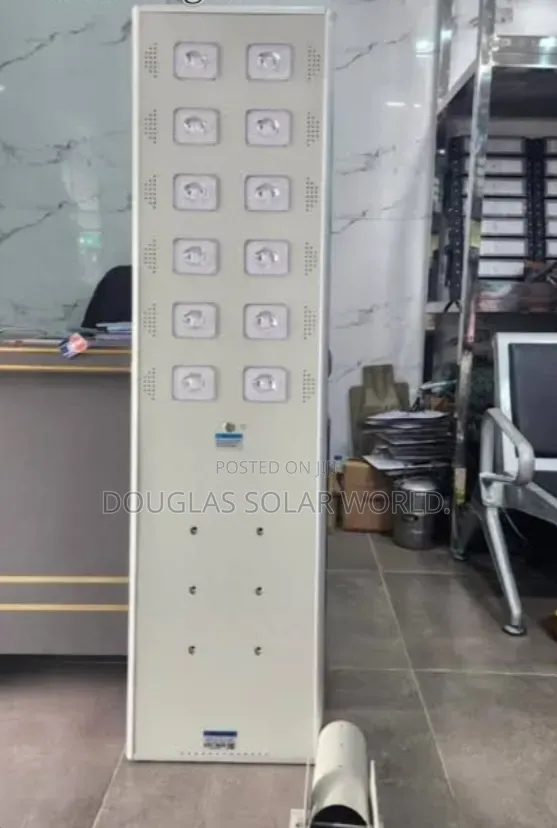 Wakatek 100W Solar Street Light - 1