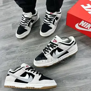 Nike SB Classic Sneakers