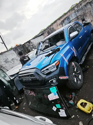 Toyota Tacoma 2016 Windscreen Glass - Installed