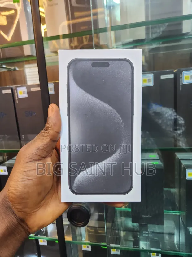 New Apple iPhone 15 Pro Max 256GB Black - 1