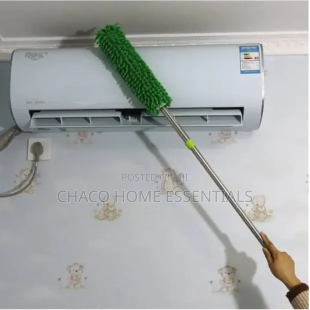 Extendable Microfiber Duster for High Reach Cleaning - 1