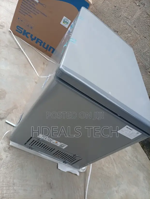 Brand New Skyrun 300L Commercial Chest Freezer - 1