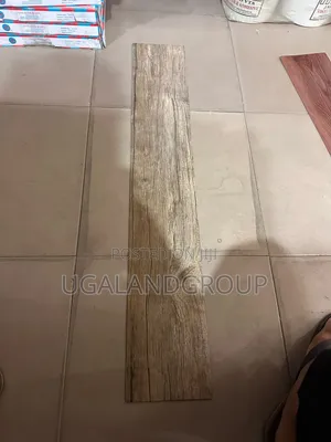 Luxury Vinyl Tile (LVT) - Kallon Kayi na Katako