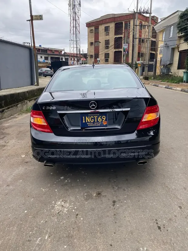 2010 Mercedes-Benz C300 Luxury 4Matic Sedan - 1