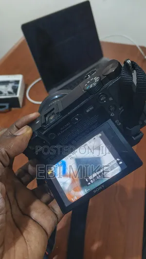 Sony Alpha a6000 Kamara Mai Madubin Madara