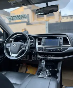 Toyota Highlander XLE V6 4x4 SUV 2016