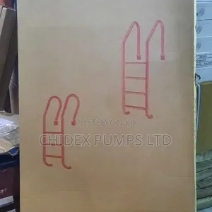 Sabon 4-Step Ladder na Wurin Wanka