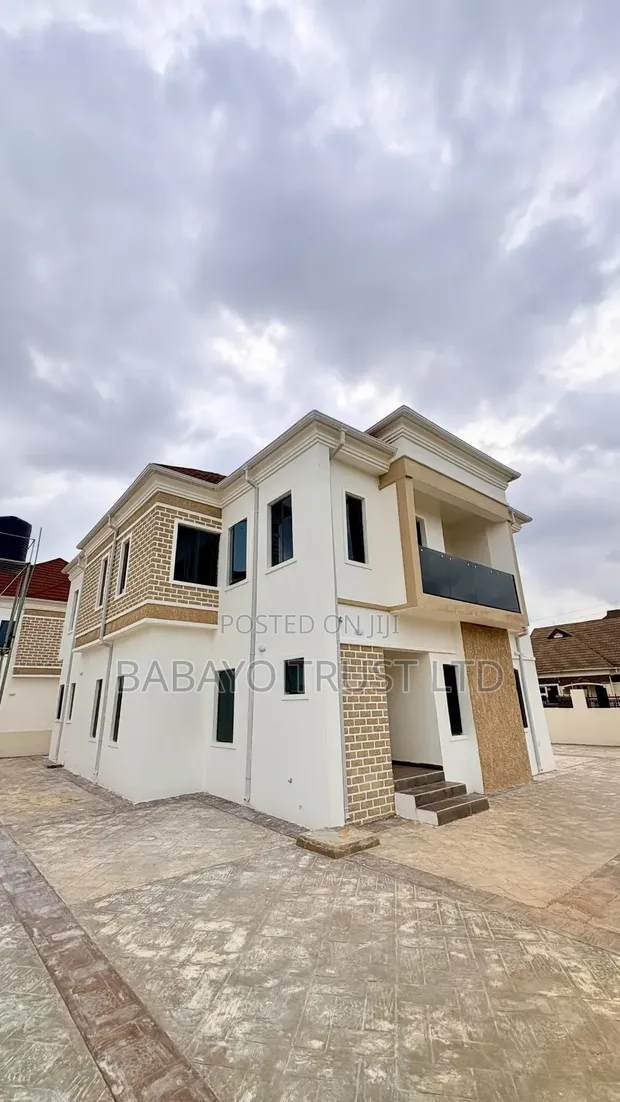 4-Bedroom Luxury Duplex for Sale in Akobo, Ibadan - 1