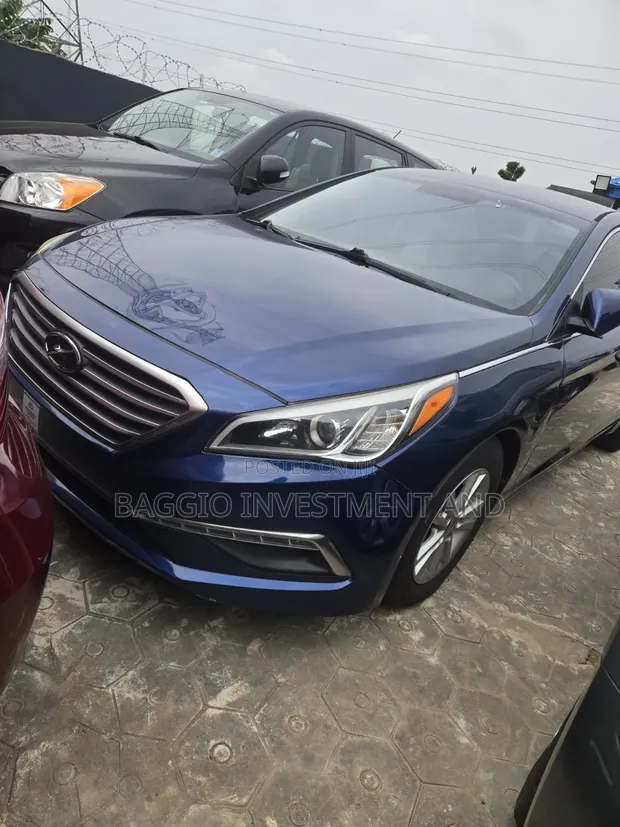 Hyundai Sonata 2015 Blue - 1