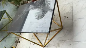 Teburin Tsakiya na Marble da aka Yi Amfani da shi