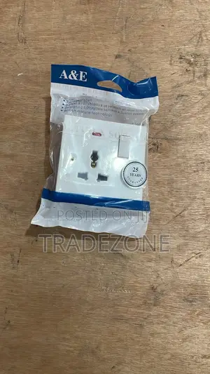 AE 13 Amps Wall Socket