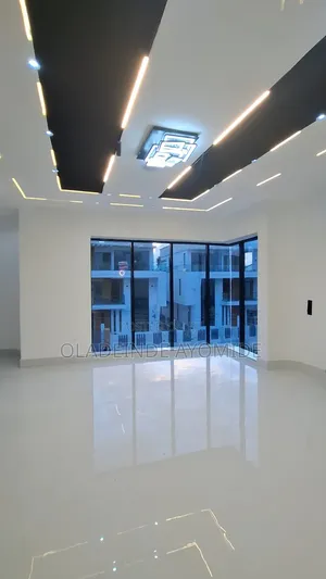 5-Bedroom Fully Detached Duplex with Pool & Gym in Sangotedo
