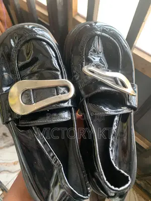 Takalmi Loafers na Fata Baƙi - Girman 38