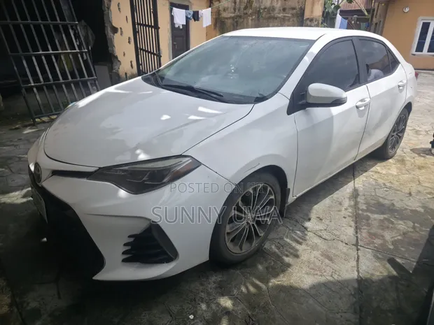 Toyota Corolla S Sedan 2014 - Wadda Aka Yi a Najeriya - 1