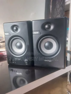 Behringer Truth 4.5 Masu Sauraren Magana (Na Biyu)