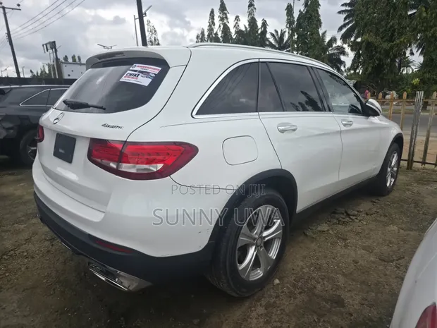 Mercedes-Benz GLC-Class 2017 White - 1