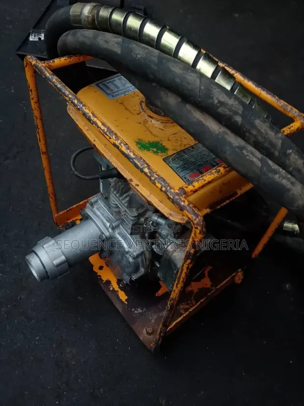 Injin Poker Vibrator na Hayarwa - 1