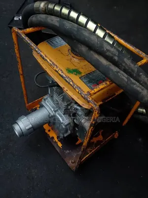 Injin Poker Vibrator na Hayarwa
