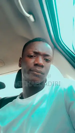 Manajan Social Media - Zaria