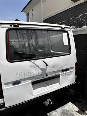 Ford Transit 1998 White Bus